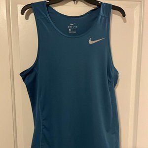 Nike Tank Top. Medium.